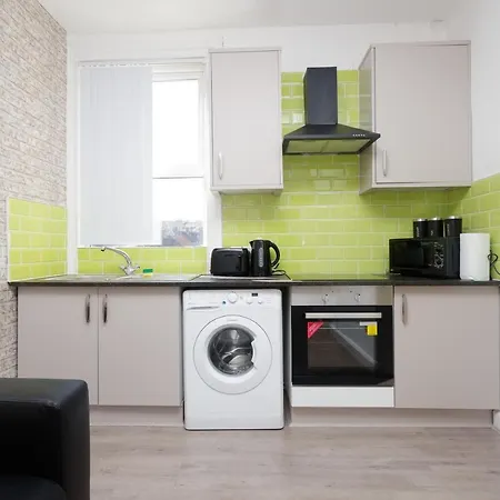 Kirkstall House לידס