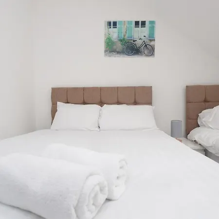 Kirkstall House דירה לידס