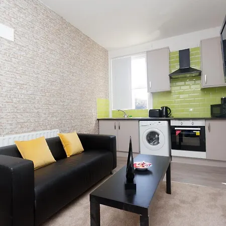 Kirkstall House شقة ليدز
