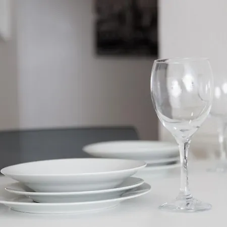 Kirkstall House Apartment