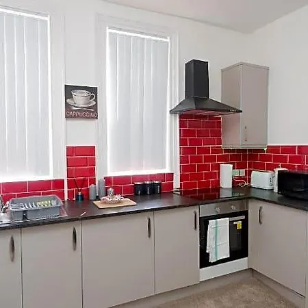 Kirkstall House Apartment *