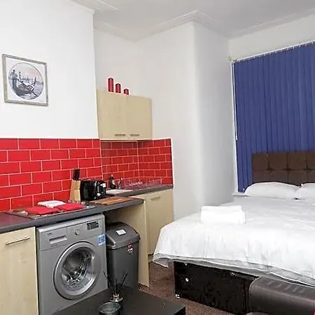 Kirkstall House * Leeds (West Yorkshire)