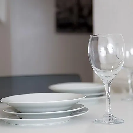 Kirkstall House Apartment *