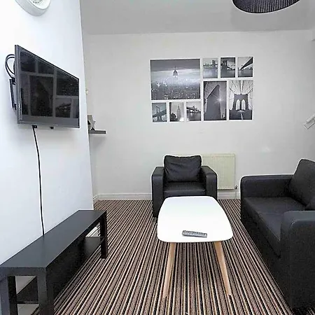 Kirkstall House Leeds (West Yorkshire)
