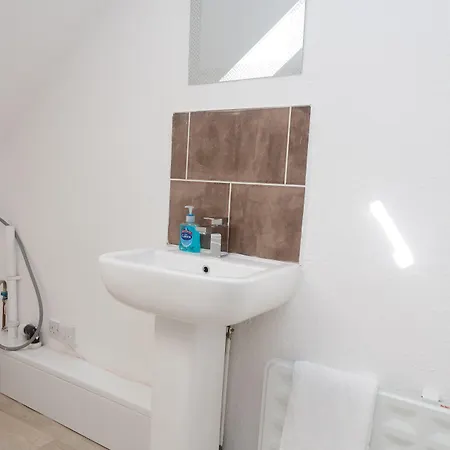 Kirkstall House * Leeds (West Yorkshire)