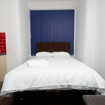 Kirkstall House * Leeds (West Yorkshire)