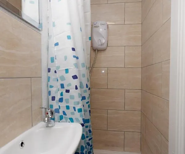 Kirkstall House Apartment *