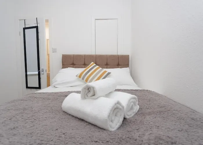 Kirkstall House Leeds (West Yorkshire)