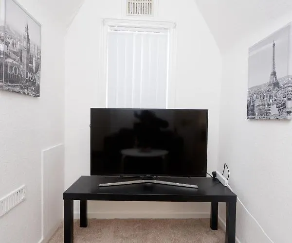 Apartment Kirkstall House