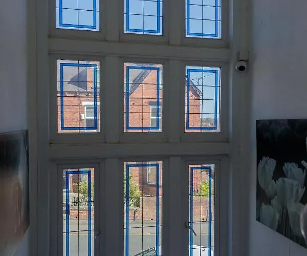 Kirkstall House Apartment Leeds (West Yorkshire)