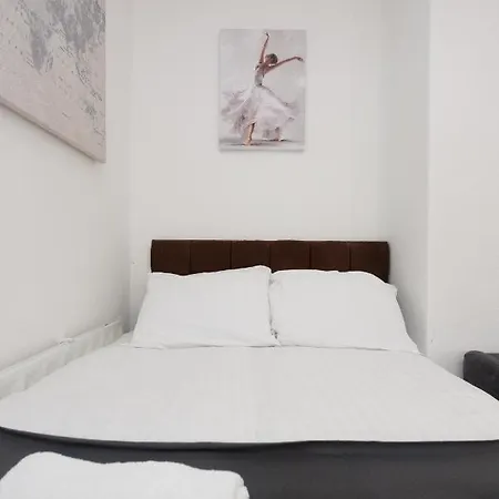 Kirkstall House Apartment Leeds (West Yorkshire)