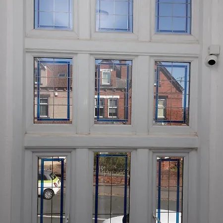 Kirkstall House Leeds (West Yorkshire)